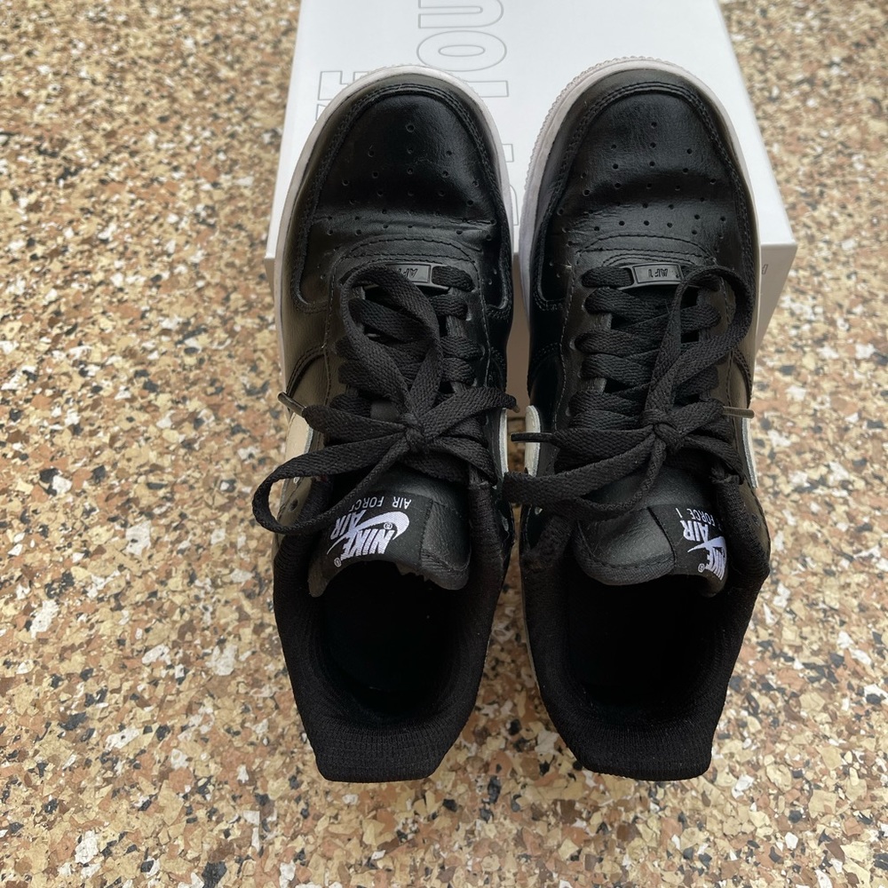 Gently worn Nike Air Force 1, women, size 6